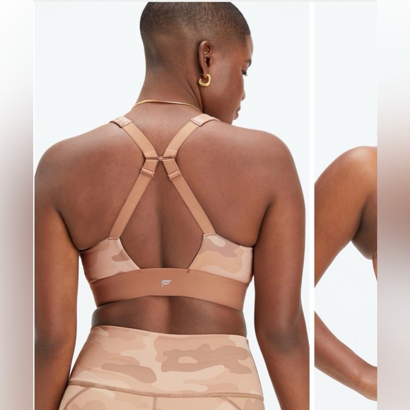 Fabletics Camo/Teddy Workout Set. - Picture 3 of 6